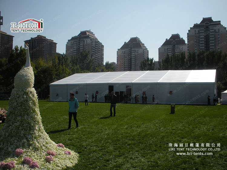 1000 people big wedding event marquees