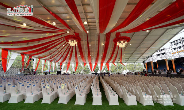 2000 people tent for outdoor event