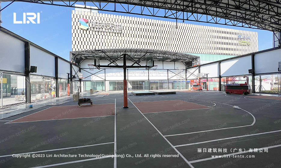 Modular support towers and bay connections of retractable basketball court cover